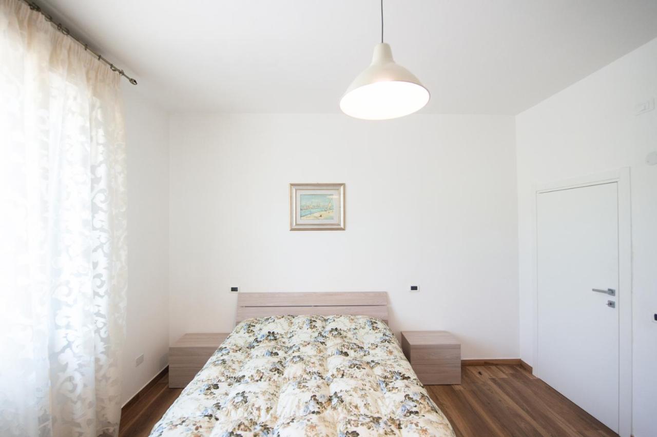 Casa Vacanze Raggio Di Sole Монтегридольфо Экстерьер фото